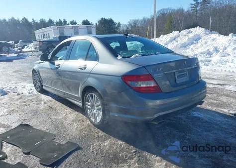 2009 Mercedes-Benz C 300 Luxury 4Matic/Sport 4Matic from USA, damaged, VIN WDDGF81X39F225634